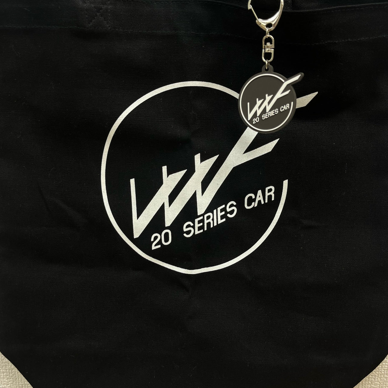 VVVFラバーキーホルダー付きトートバッグ